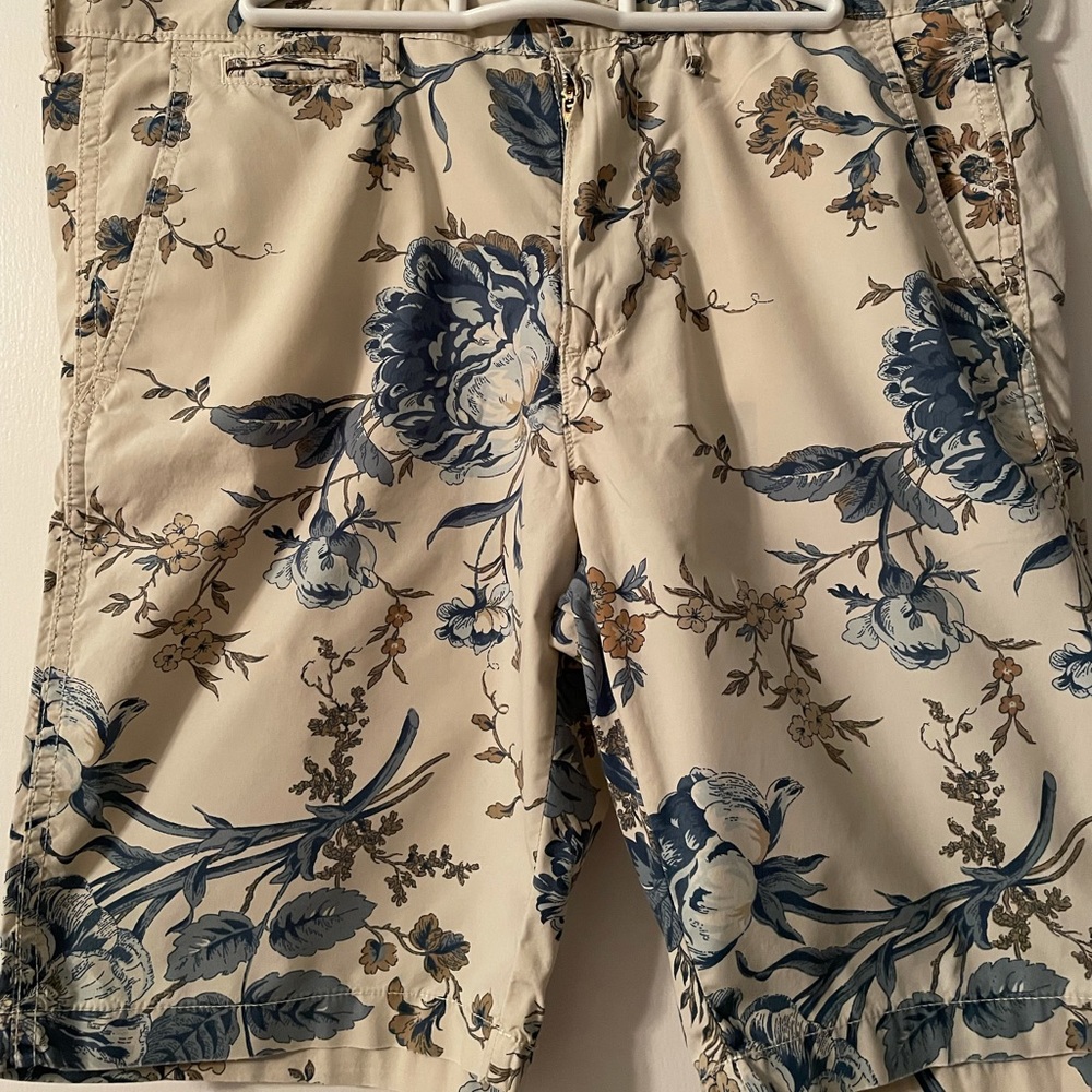 Ralph Lauren men’s floral shorts